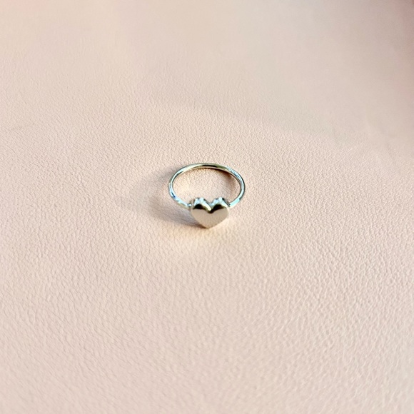 NUMBERING Silver Heart Ring - Picture 5 of 7